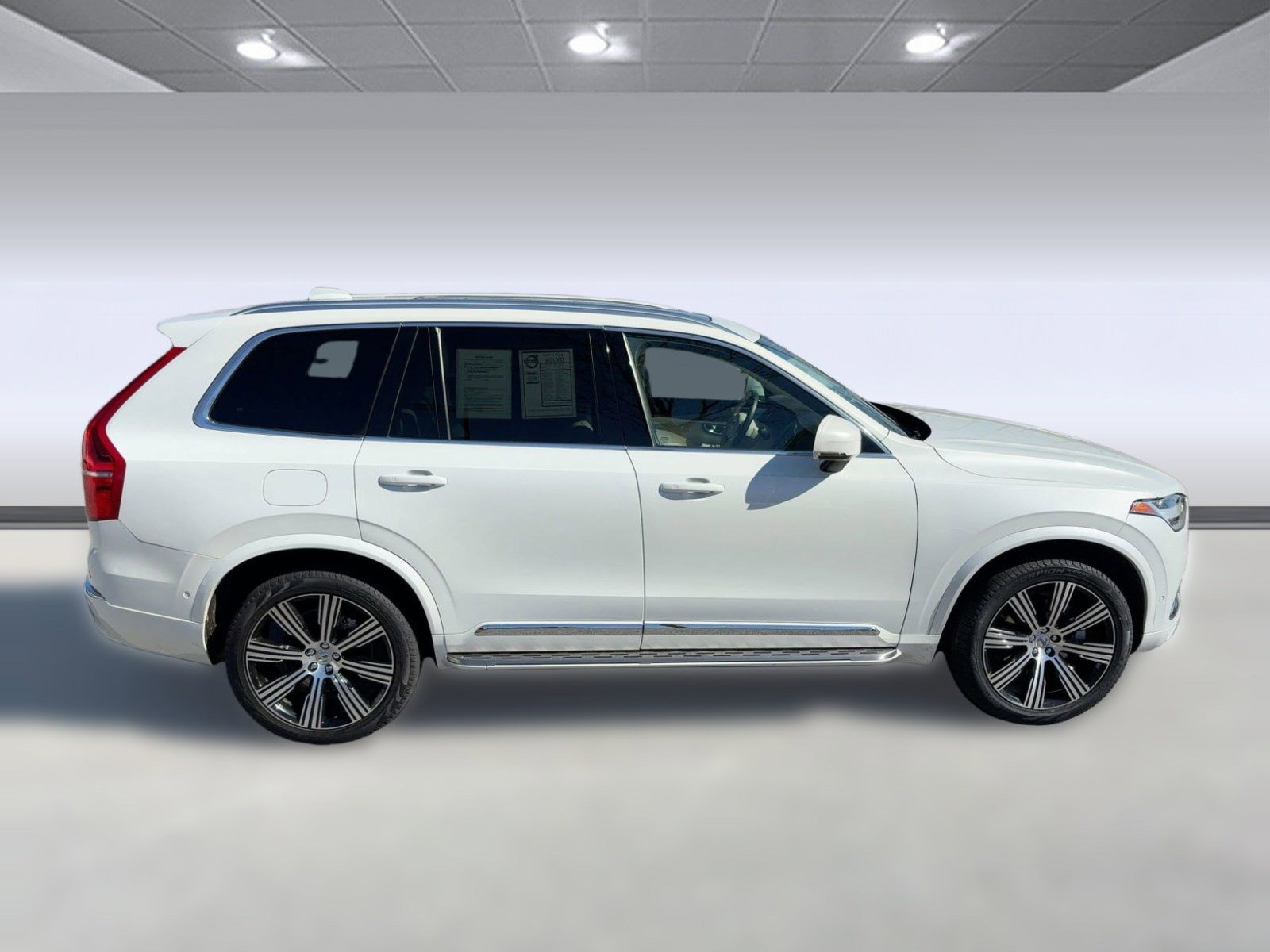 Certified 2023 Volvo XC90 B6 Ultimate w/ Lounge Package image 7