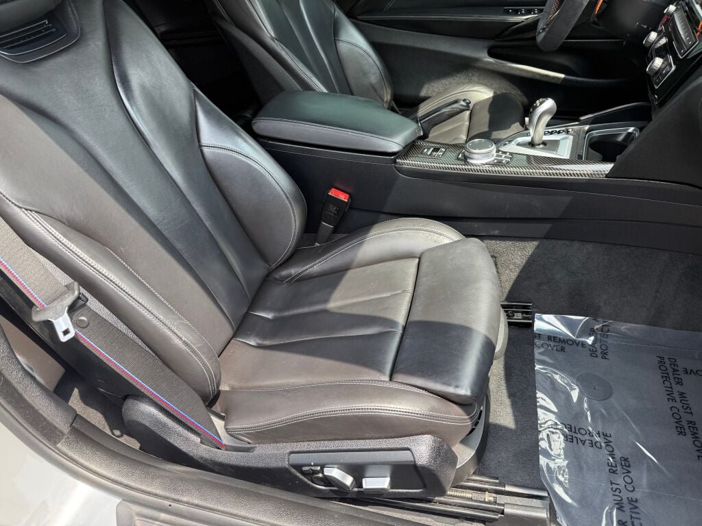 Used 2020 BMW M4 Convertible w/ Competition Package RWD image 34
