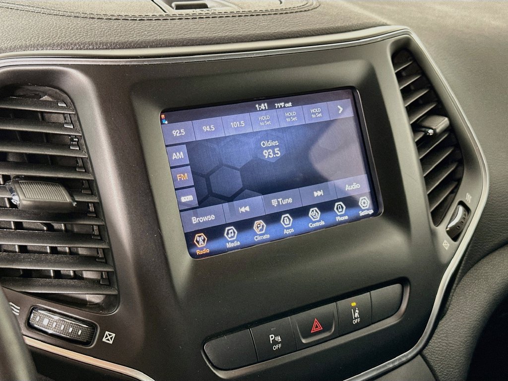 Certified 2021 Jeep Cherokee Latitude Lux AWD/4WD image 23