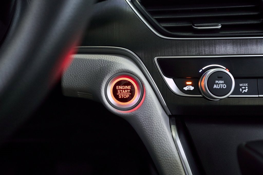 Used 2019 Honda Accord LX image 37