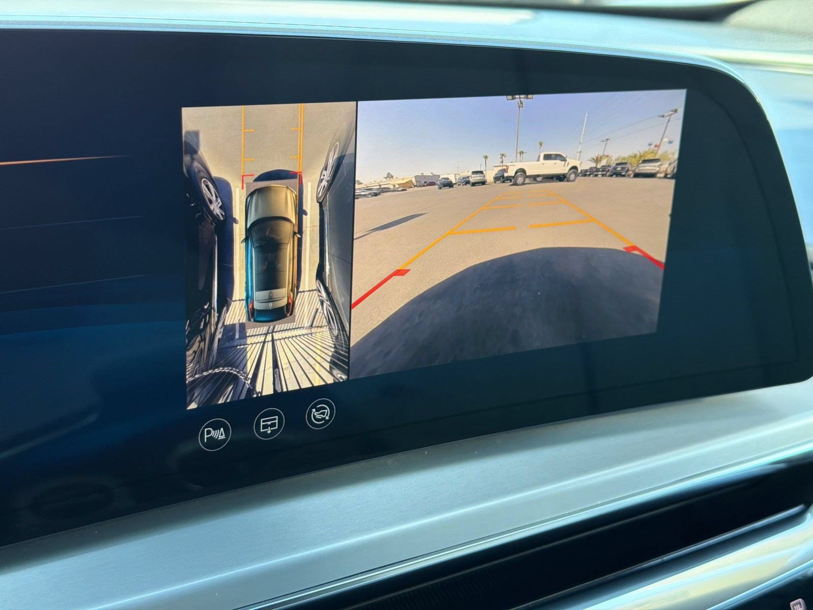 Used 2024 Cadillac Lyriq Luxury RWD image 19