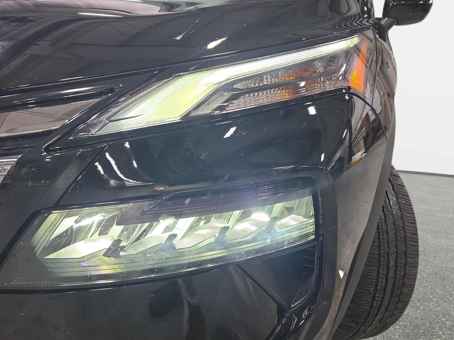 Certified 2026 Nissan Rogue SV FWD image 29