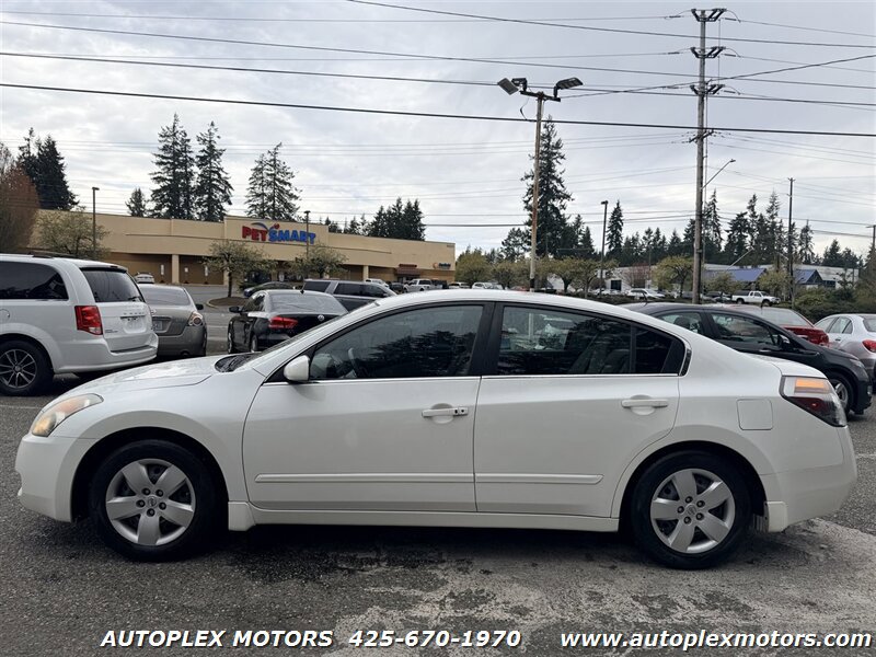 Used 2007 Nissan Altima 2.5 S w/ Convenience Pkg FWD image 4