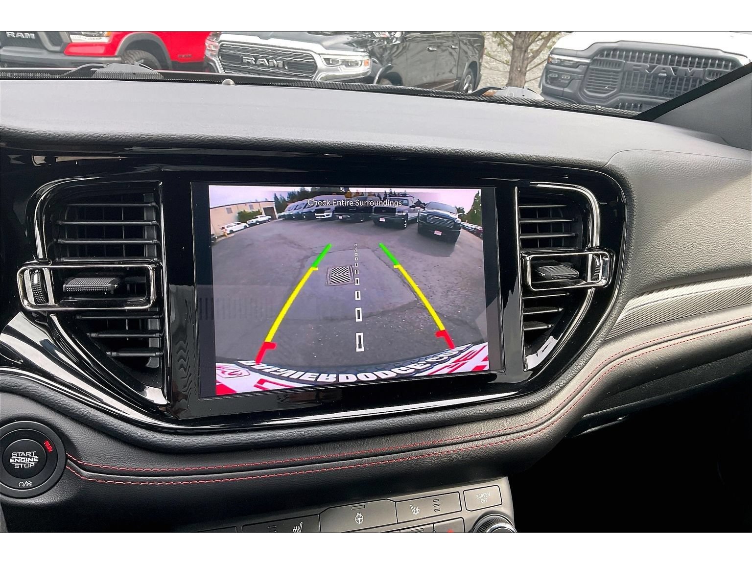 Used 2025 Dodge Durango GT AWD/4WD image 21