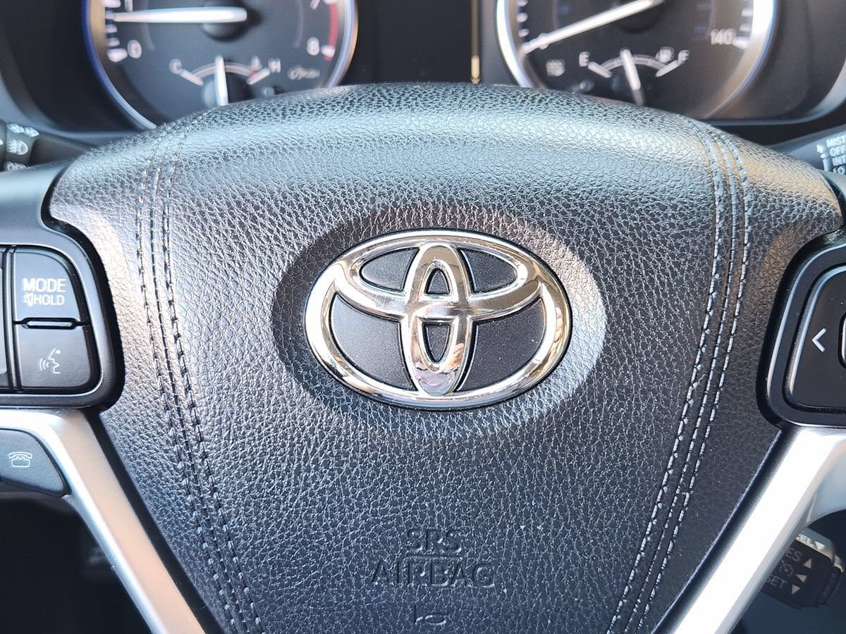 Used 2016 Toyota Highlander XLE FWD image 51