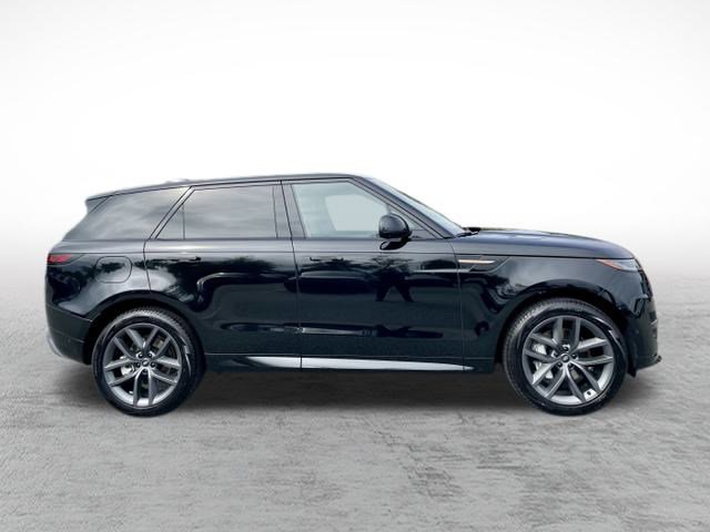 New 2025 Land Rover Range Rover Sport Dynamic SE image 4