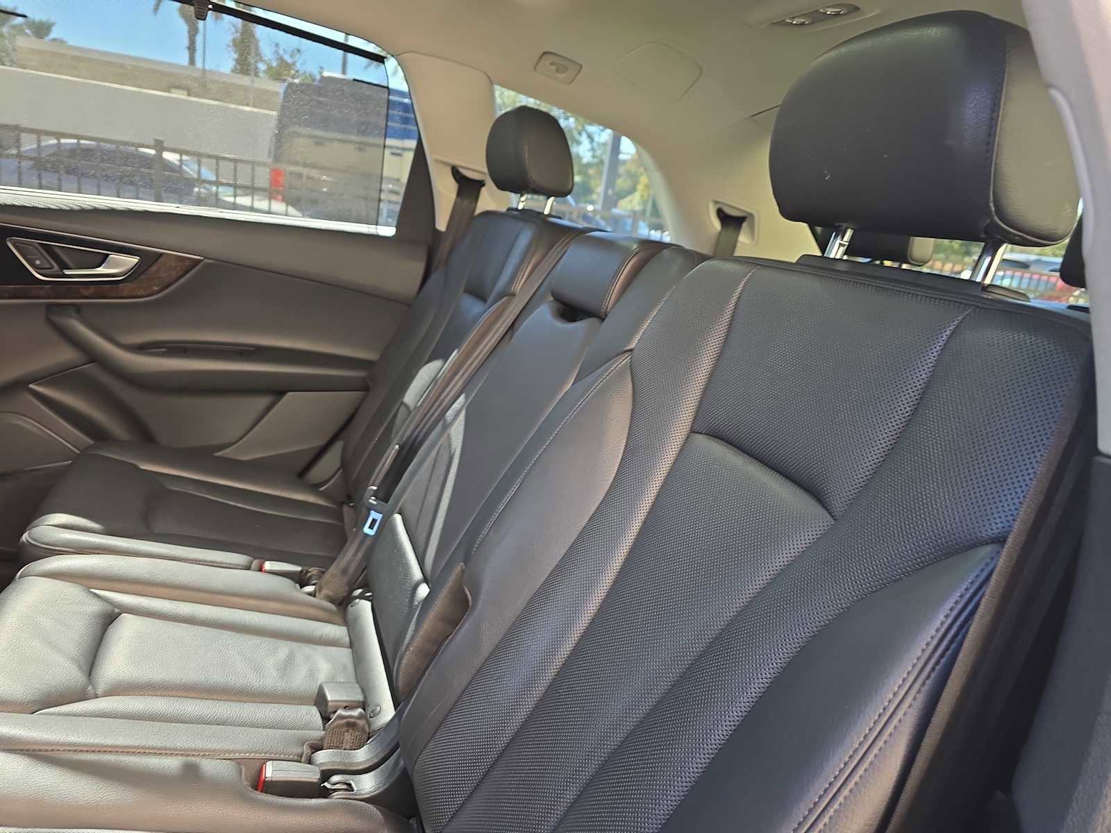 Used 2018 Audi Q7 3.0T Prestige w/ Prestige Package image 17