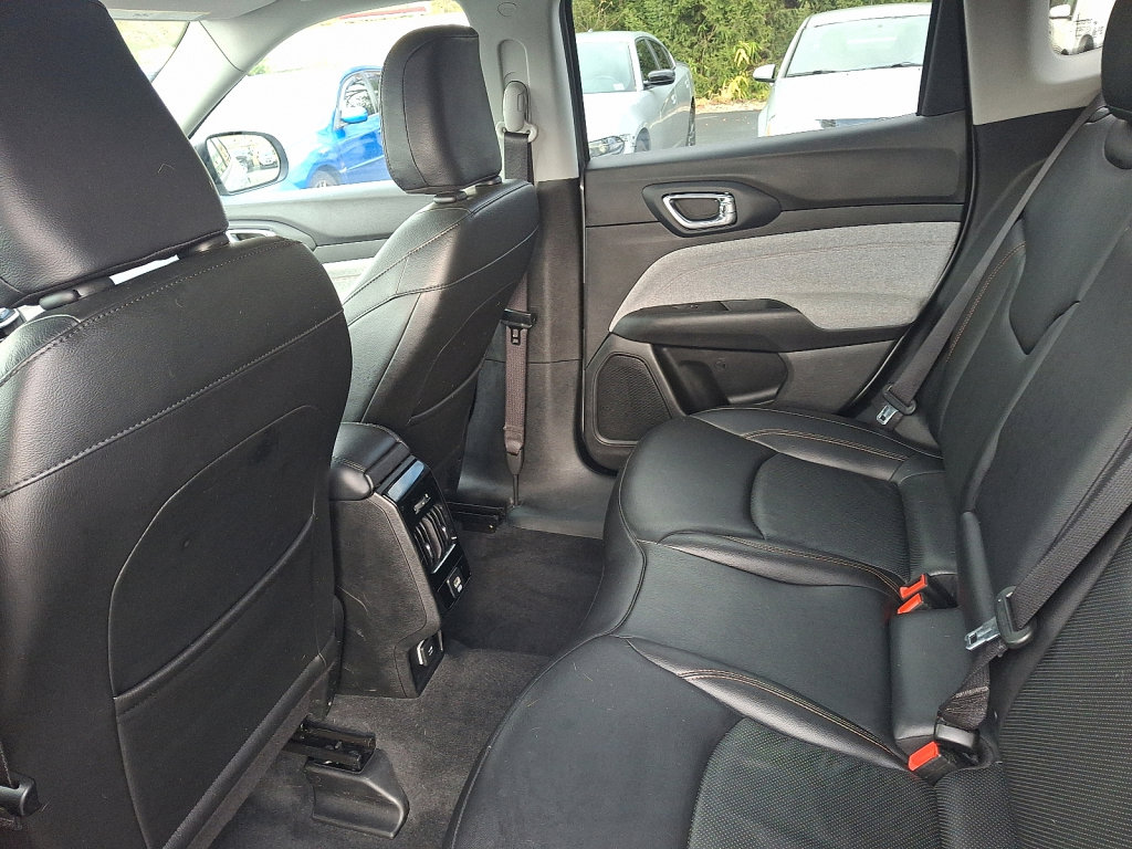 Certified 2022 Jeep Compass Latitude image 19