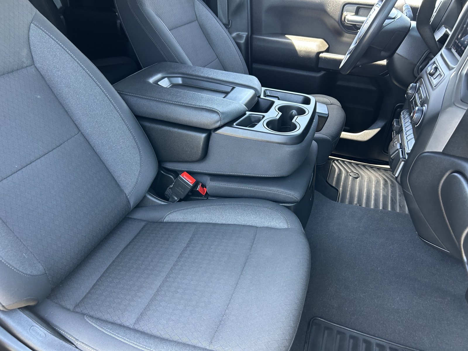 Used 2026 Chevrolet Silverado 1500 Custom RWD image 10