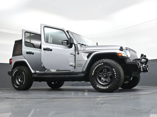 Used 2020 Jeep Wrangler Unlimited Sahara AWD/4WD image 44