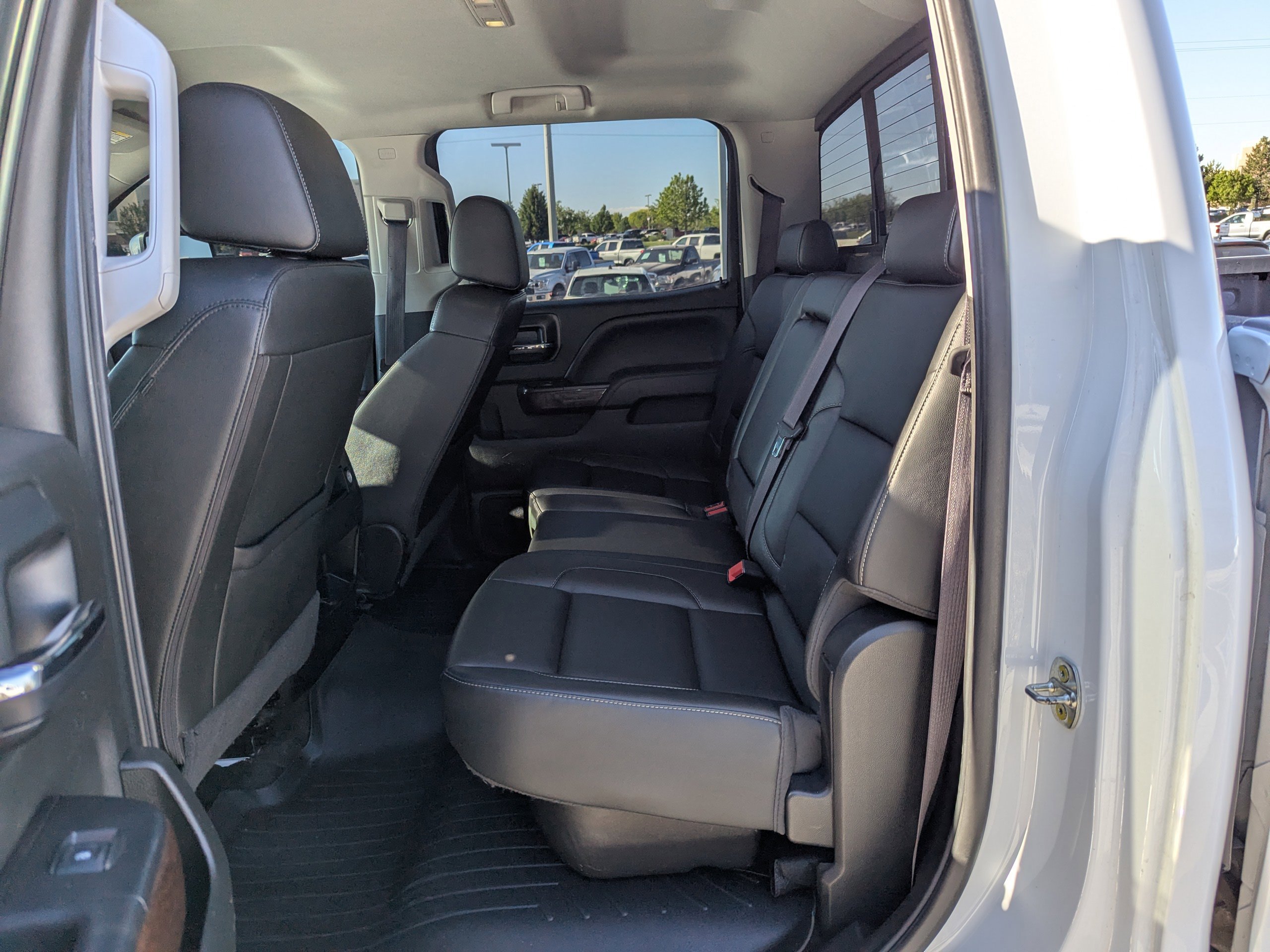 Used 2016 GMC Sierra 2500 SLT w/ Duramax Plus Package AWD/4WD image 29