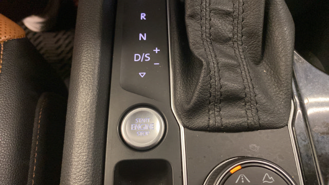 Used 2018 Volkswagen Atlas SEL Premium AWD/4WD image 22