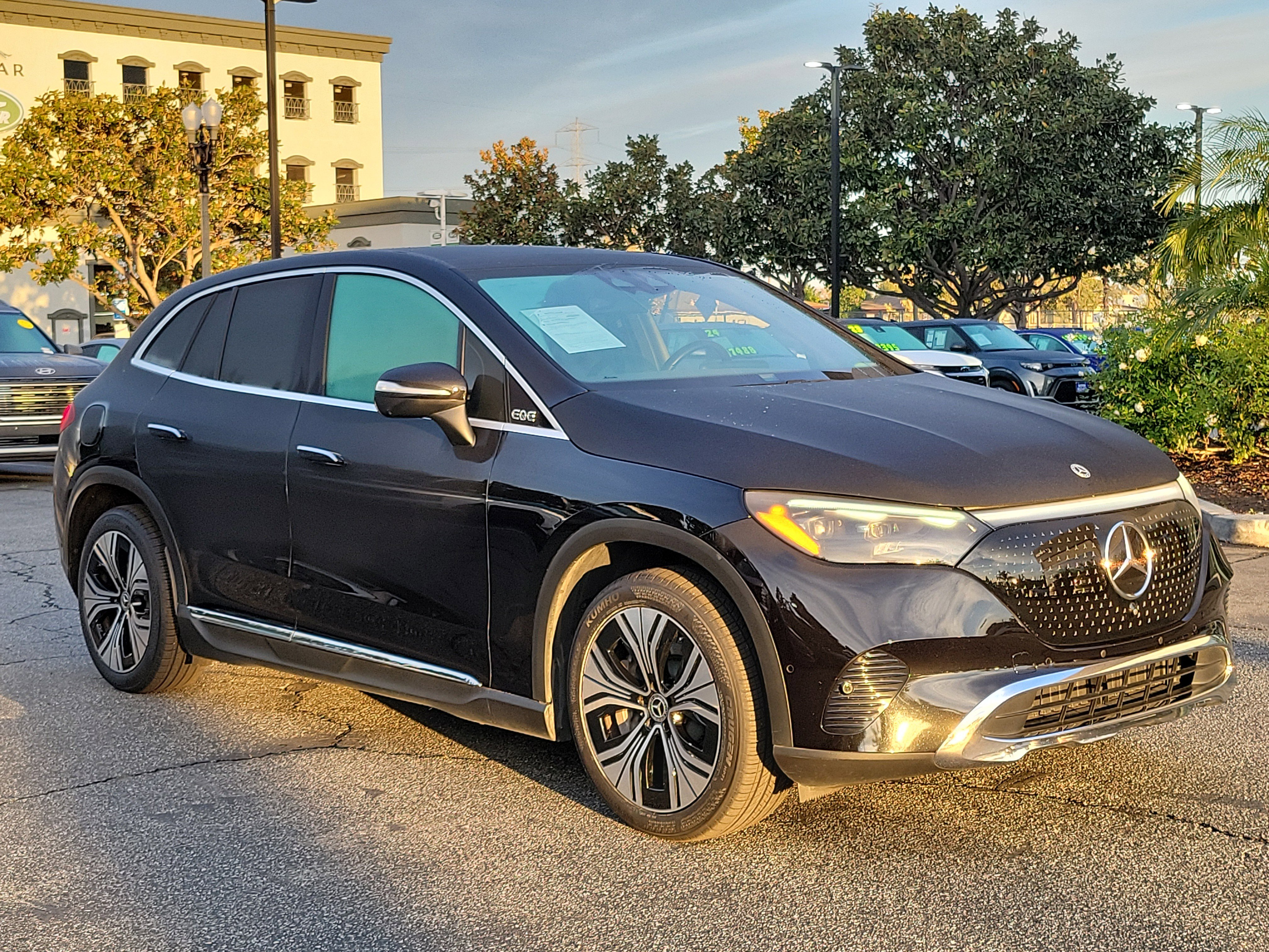 Used 2023 Mercedes-Benz EQE 350+ SUV w/ Exclusive Trim Package image 25