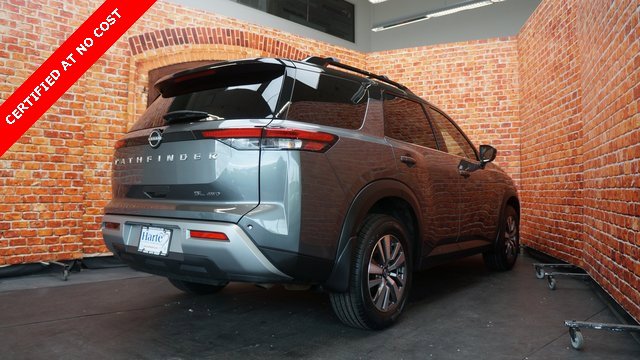 Used 2022 Nissan Pathfinder SL image 7