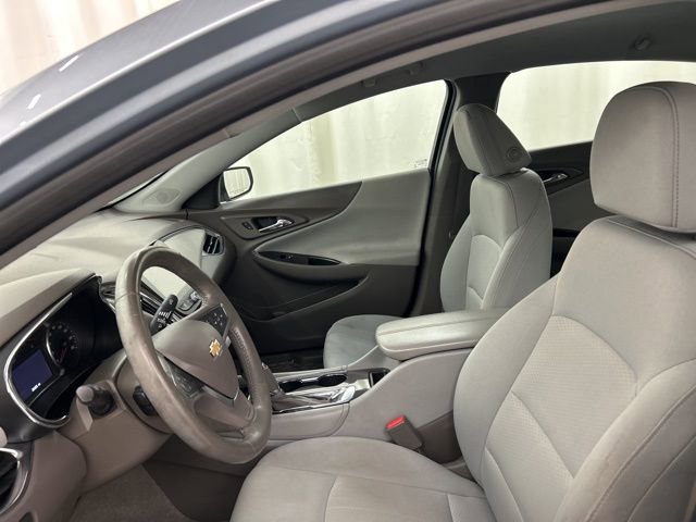 Used 2017 Chevrolet Malibu LT image 6