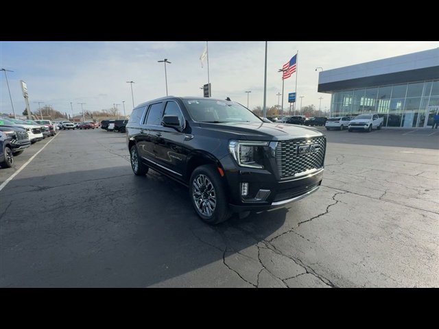 Certified 2024 GMC Yukon XL Denali Ultimate image 2