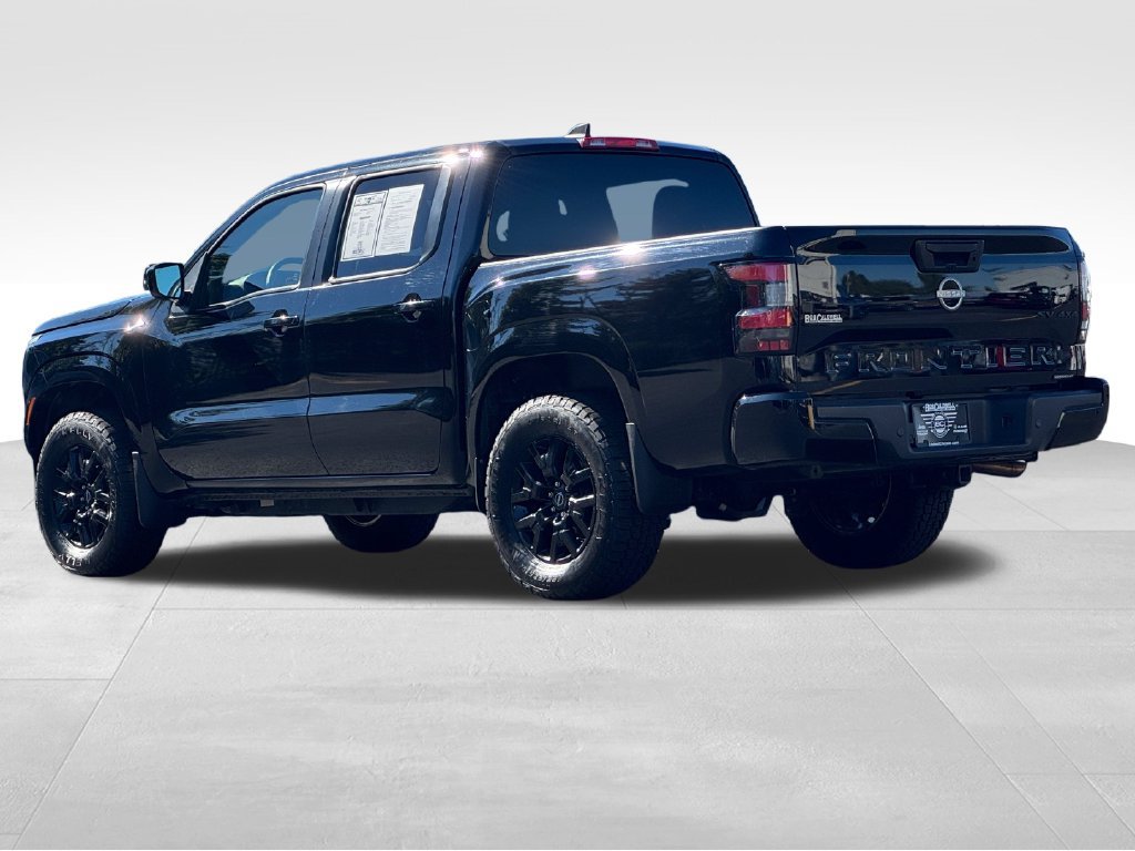Used 2023 Nissan Frontier SV w/ Midnight Edition Package AWD/4WD image 5