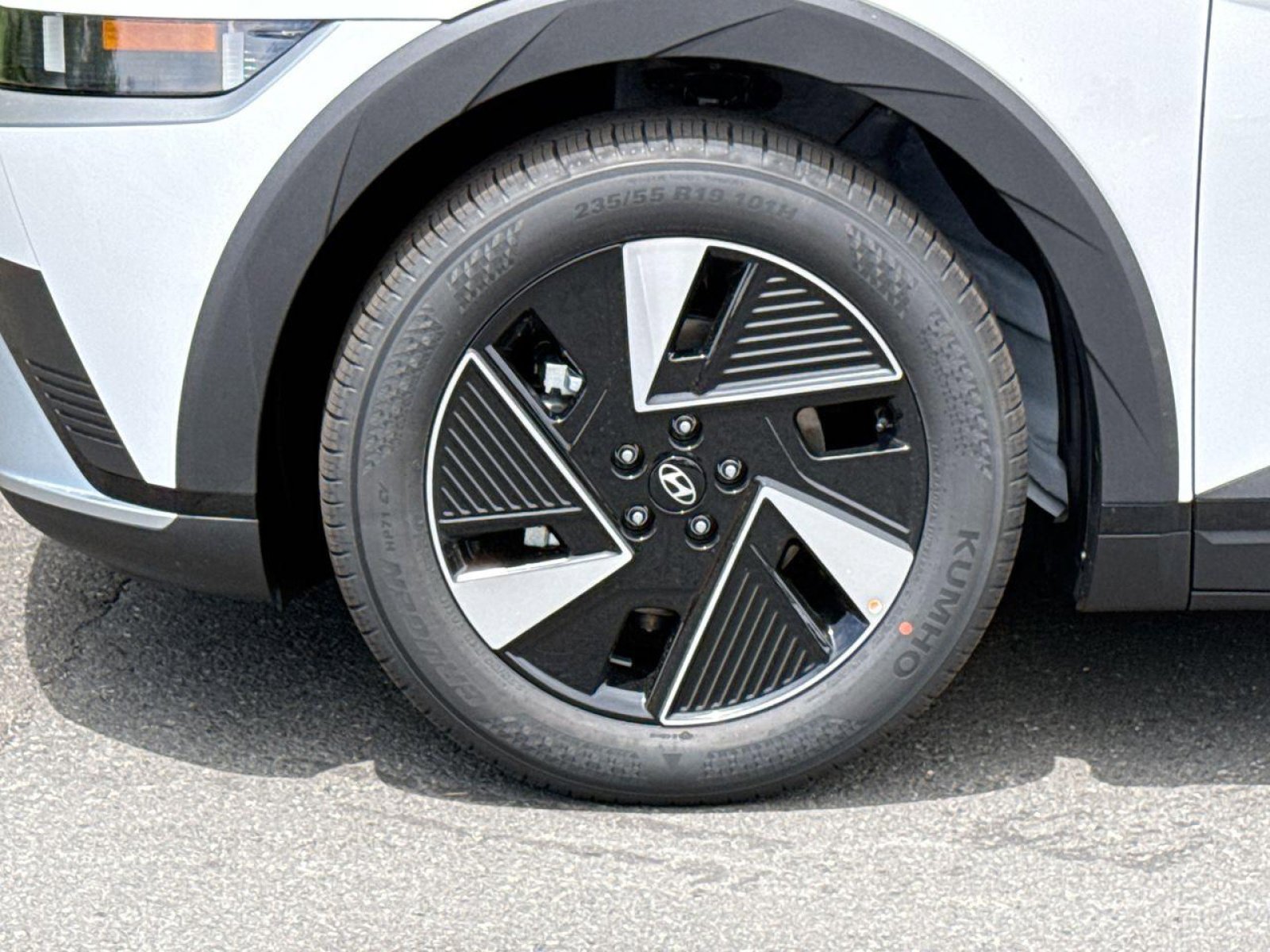 New 2025 Hyundai Ioniq 5 SEL image 12