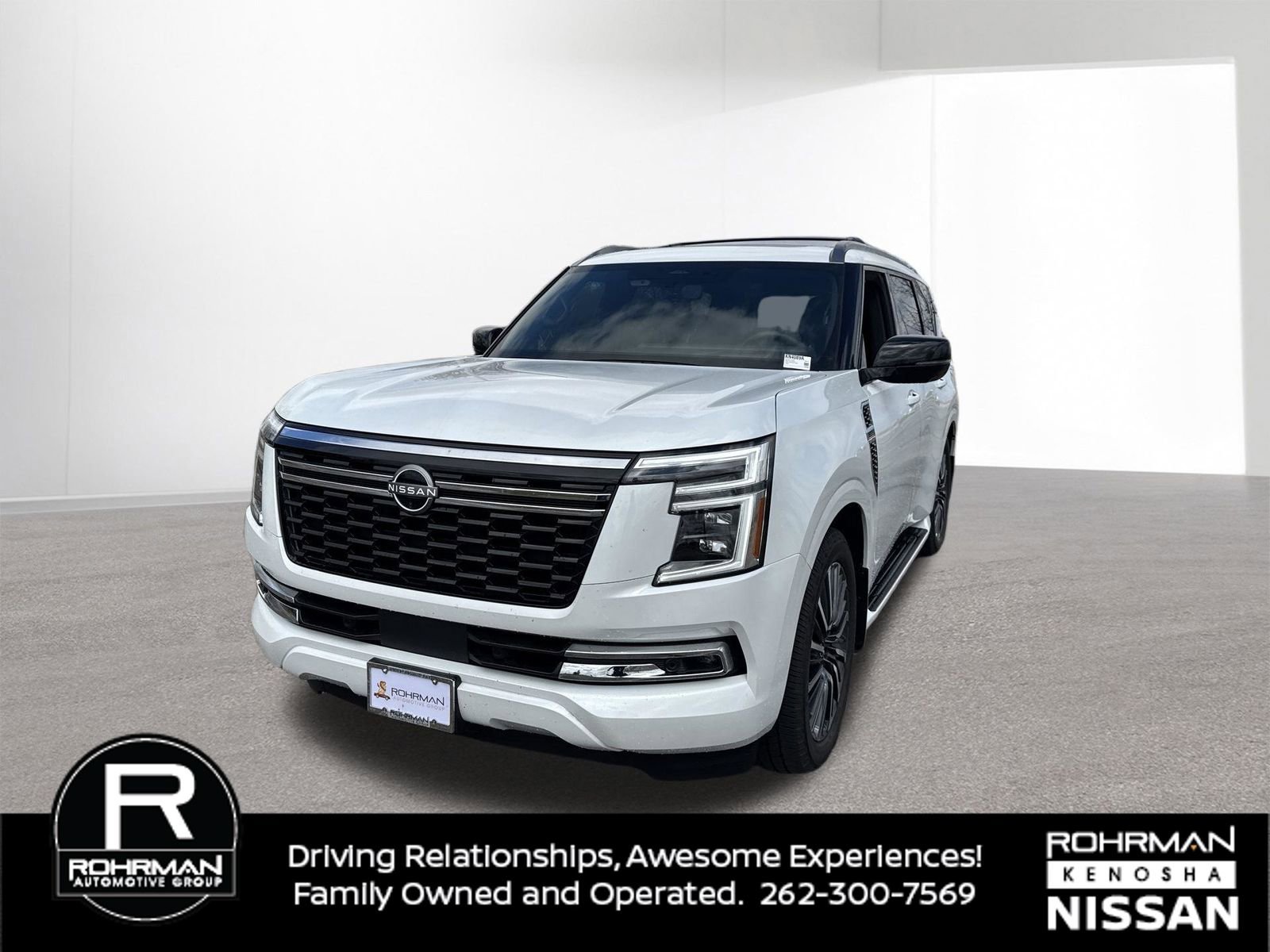 Used 2026 Nissan Armada Platinum Reserve AWD/4WD image 2