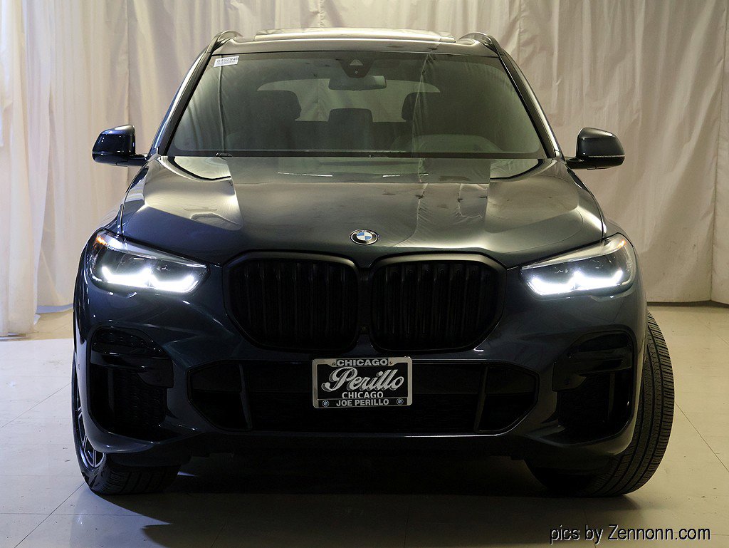 Used 2022 BMW X5 xDrive40i w/ M Sport Package AWD/4WD image 5