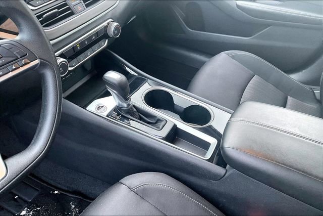 Used 2024 Nissan Altima 2.5 SV image 18