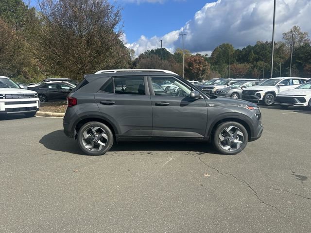 New 2025 Hyundai Venue SEL image 12