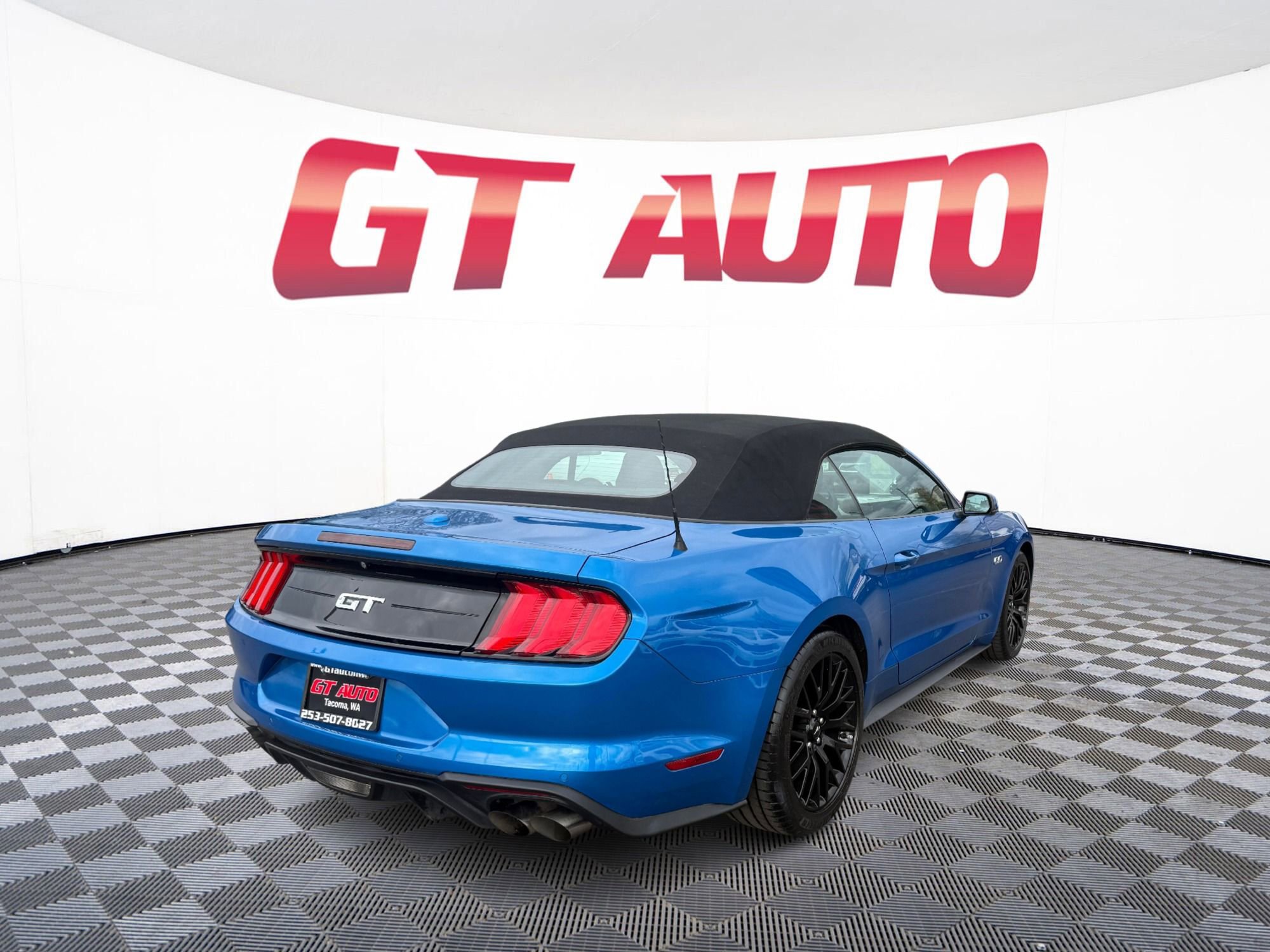 Used 2019 Ford Mustang GT Premium w/ GT Performance Package RWD image 5