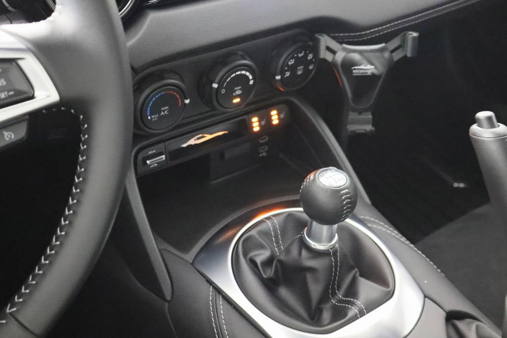 Used 2025 MAZDA MX-5 Miata RF Club image 23