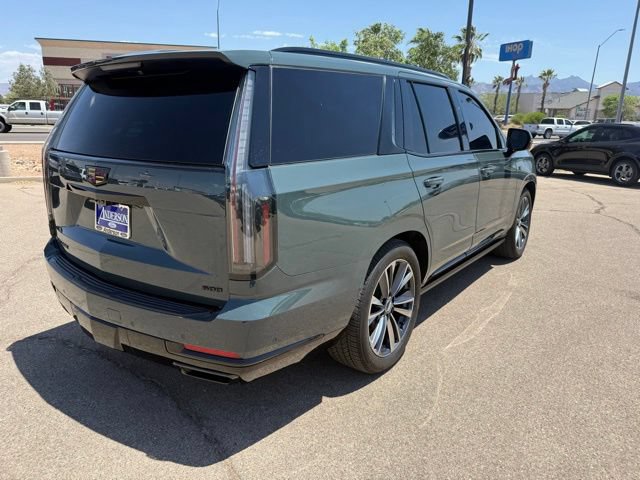 Used 2025 Cadillac Escalade Sport w/ LPO, Floor Liner Package AWD/4WD image 6