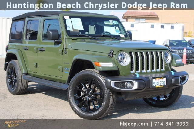 Used 2022 Jeep Wrangler Unlimited Sahara w/ Cold Weather Group image 1