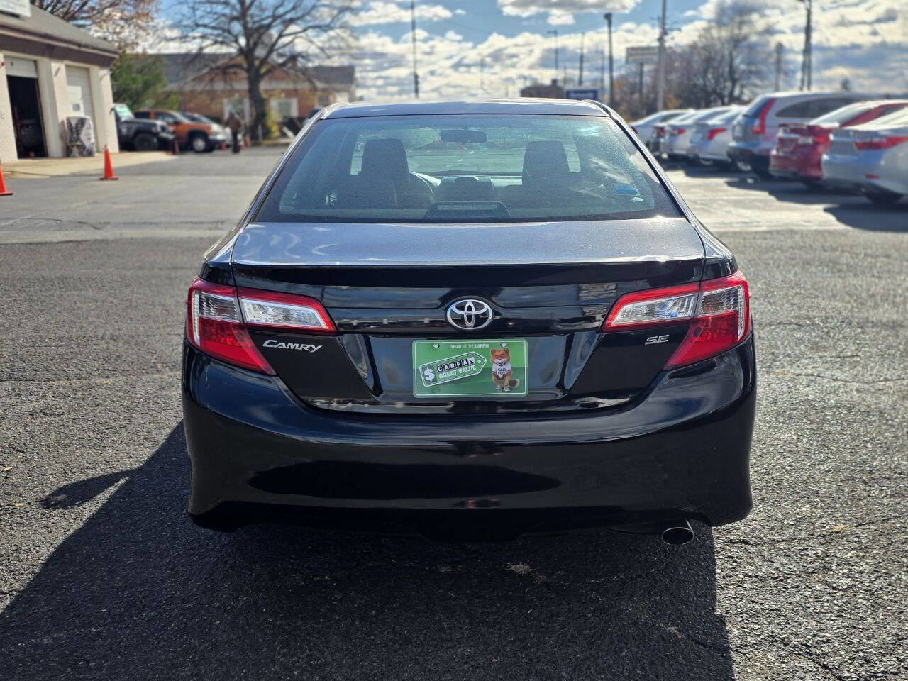 Used 2014 Toyota Camry SE image 6