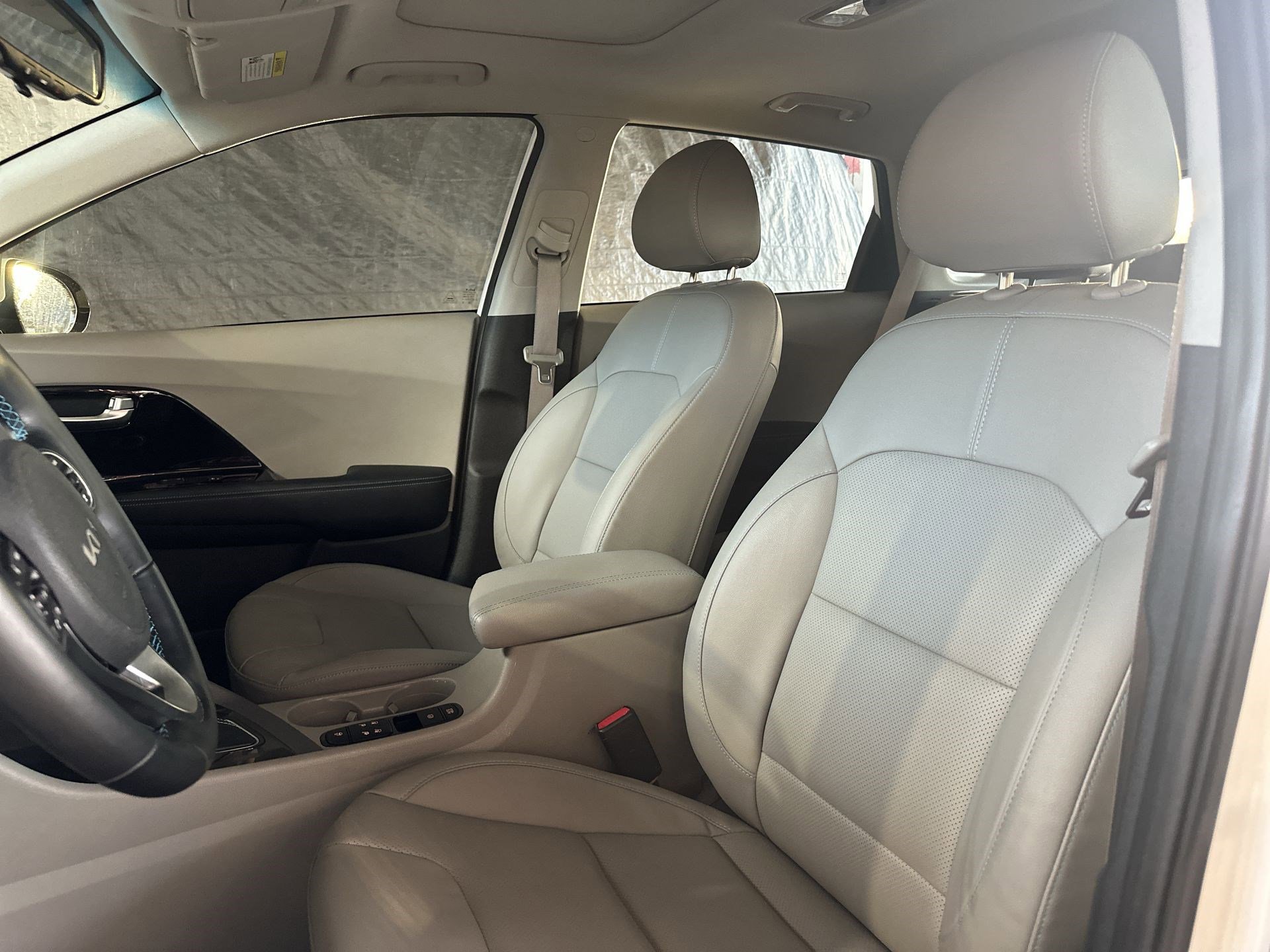 Certified 2022 Kia Niro EX Premium image 13