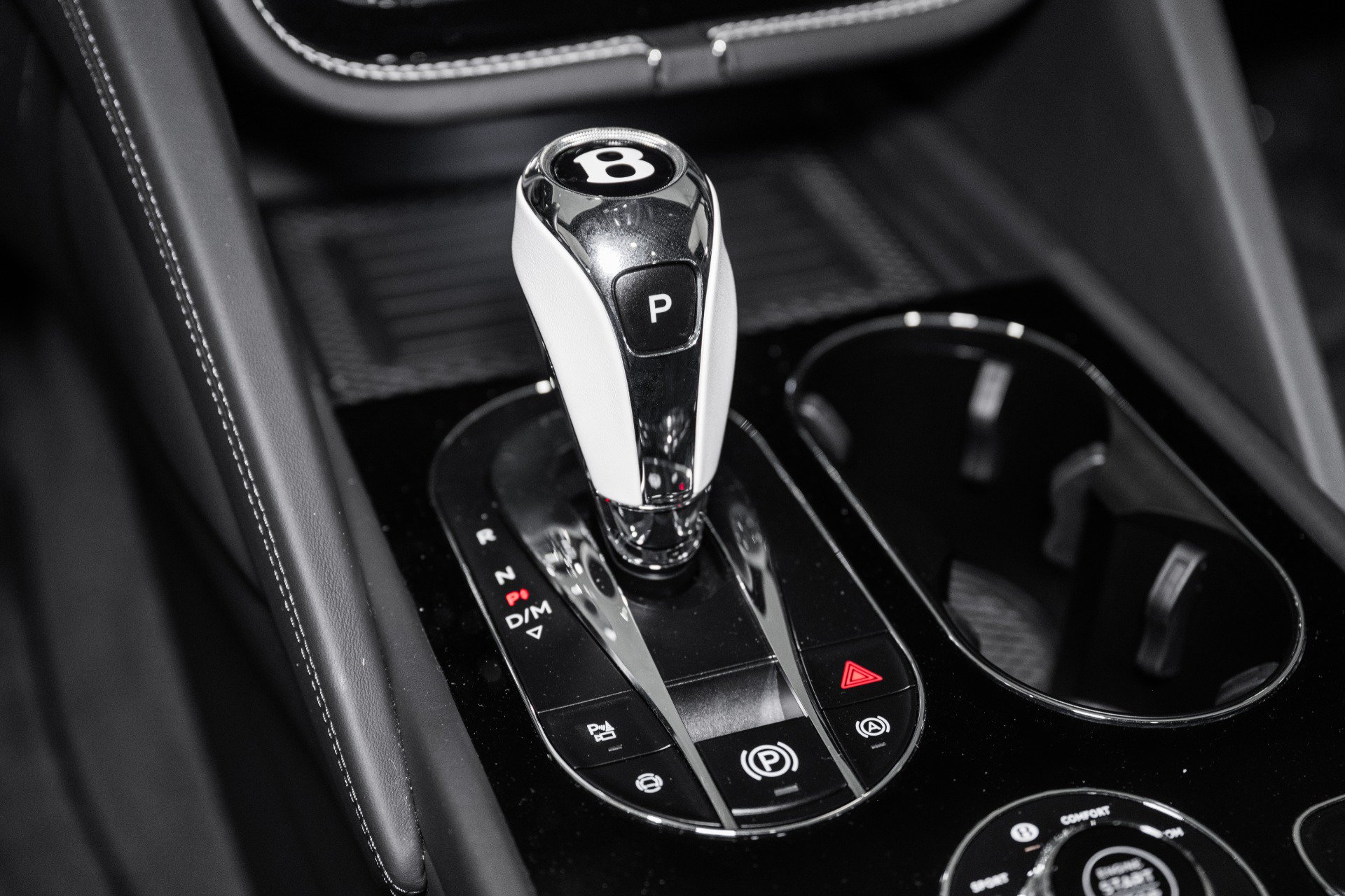New 2024 Bentley Bentayga AWD/4WD image 44