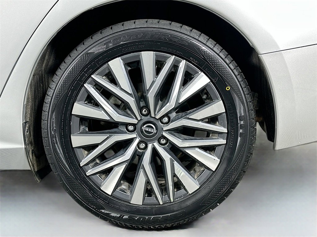 Used 2024 Nissan Altima 2.5 SV image 27