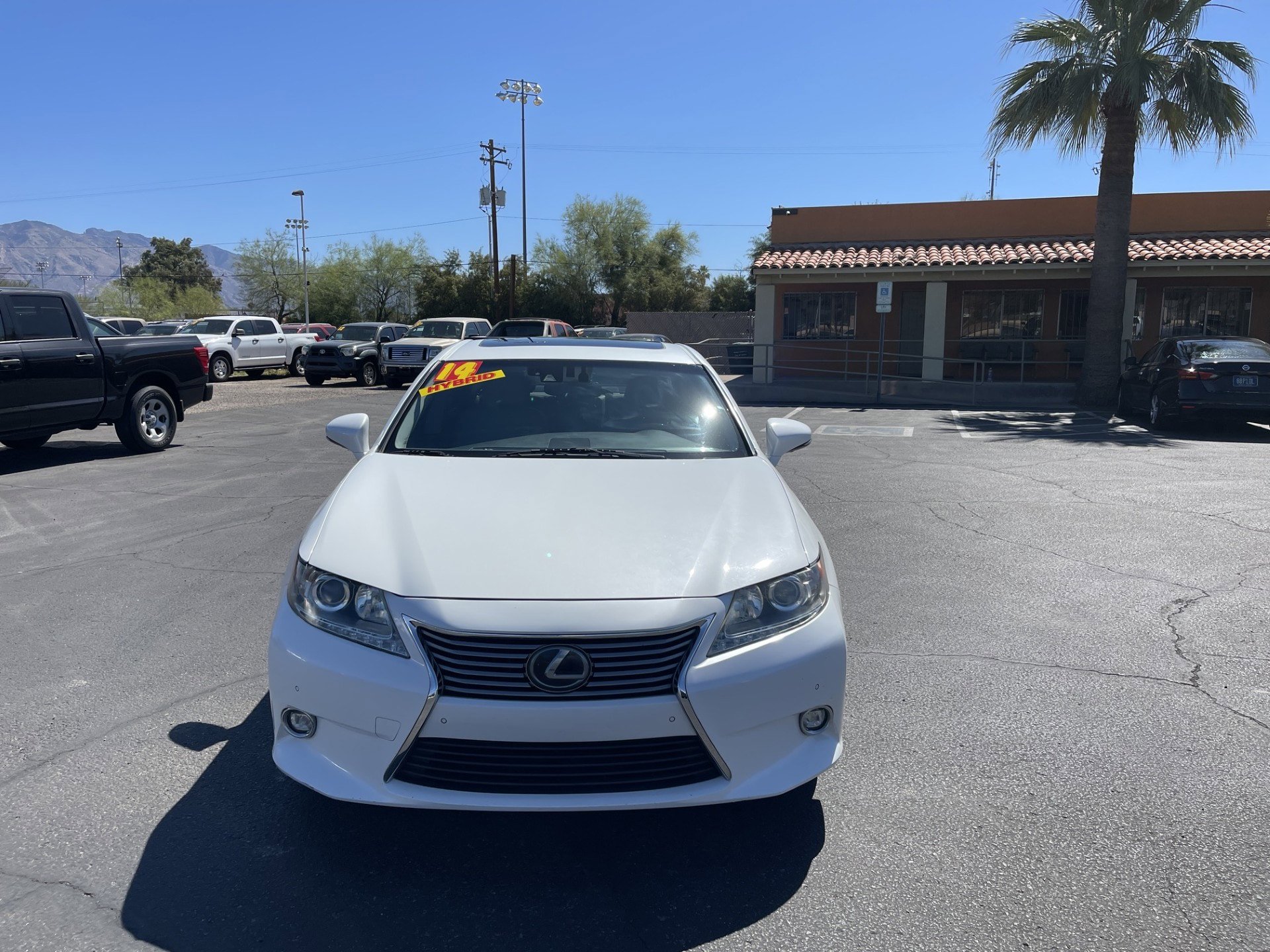 Used 2014 Lexus ES 300h FWD image 8