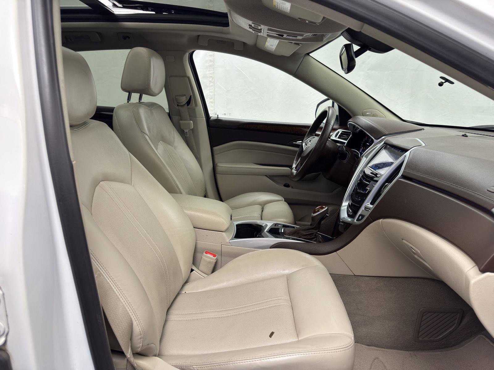 Used 2016 Cadillac SRX Luxury image 39