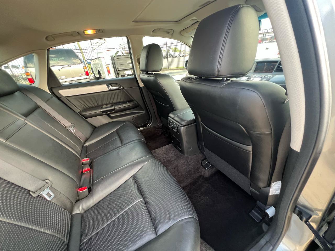 Used 2007 INFINITI M45 Sport w/ Technology Pkg RWD image 35