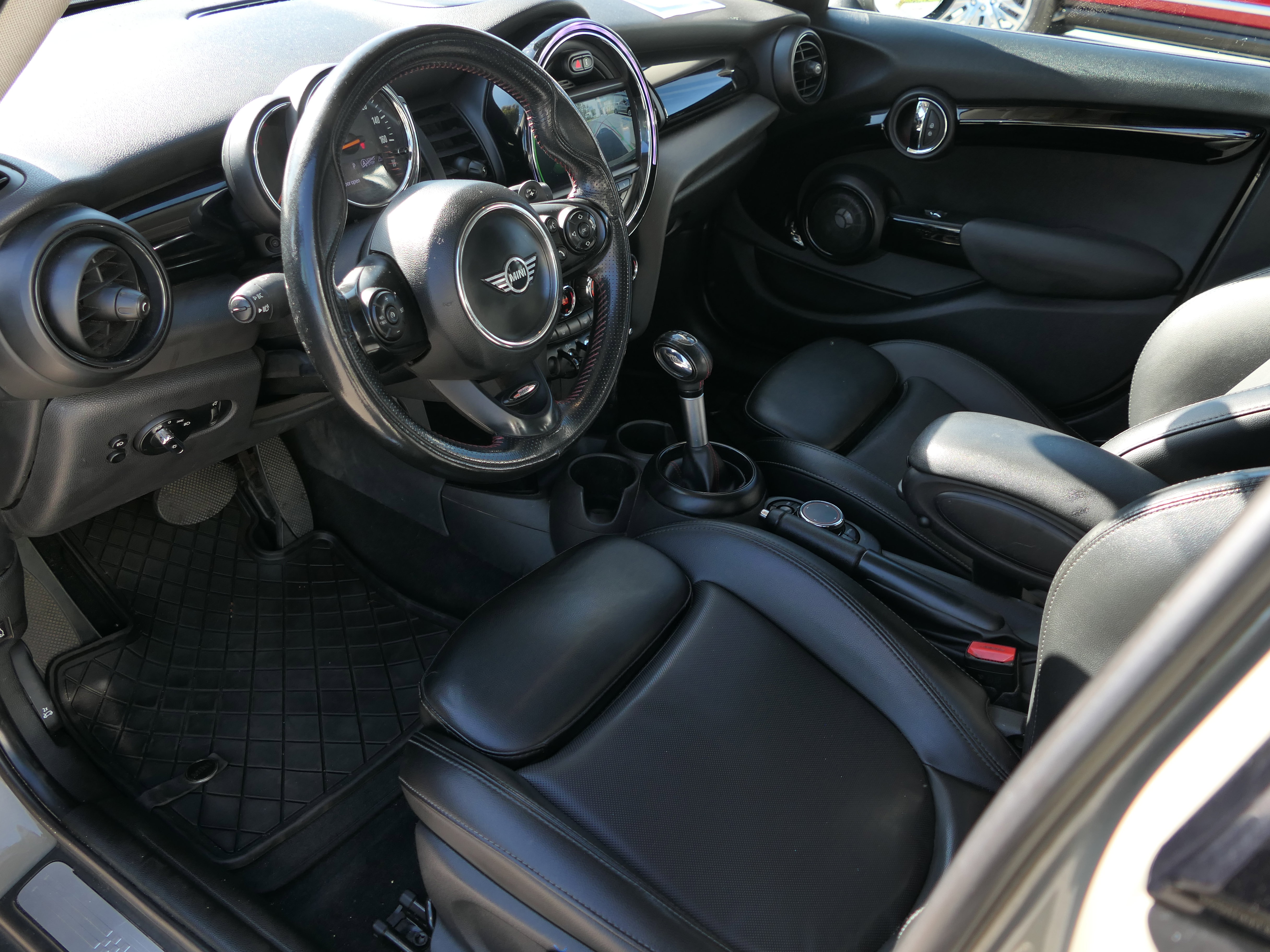 Used 2019 MINI Cooper S w/ Premium Package FWD image 12