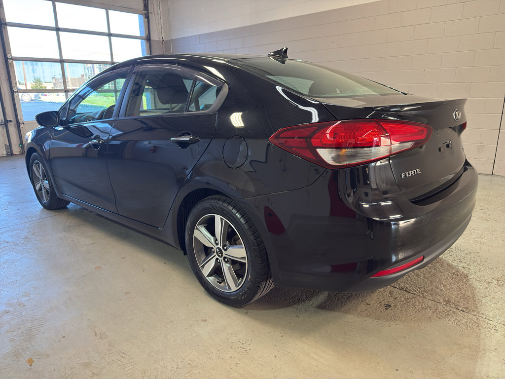 Used 2018 Kia Forte S w/ S Technology Package FWD image 4