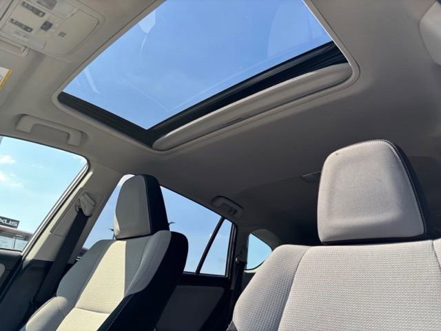 Used 2016 Toyota RAV4 XLE AWD/4WD image 22