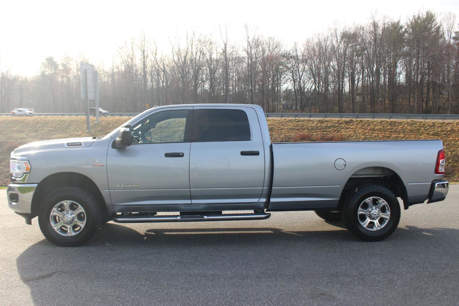 Used 2024 RAM 3500 Big Horn AWD/4WD image 4