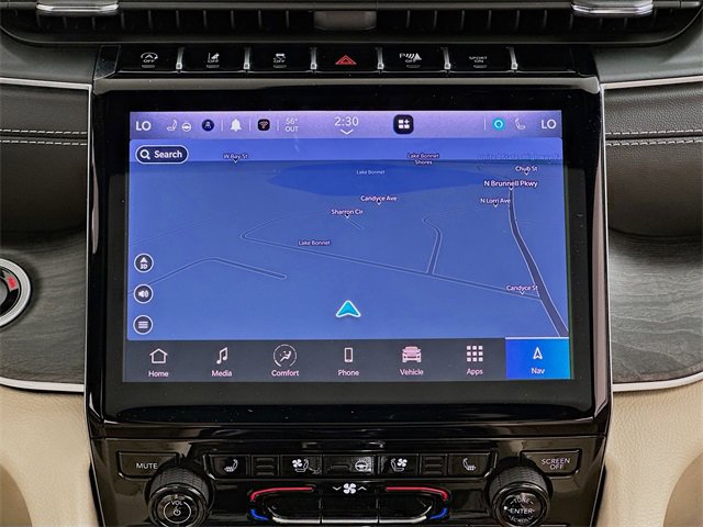 Used 2025 Jeep Grand Cherokee Limited w/ Luxury Tech Group II image 16