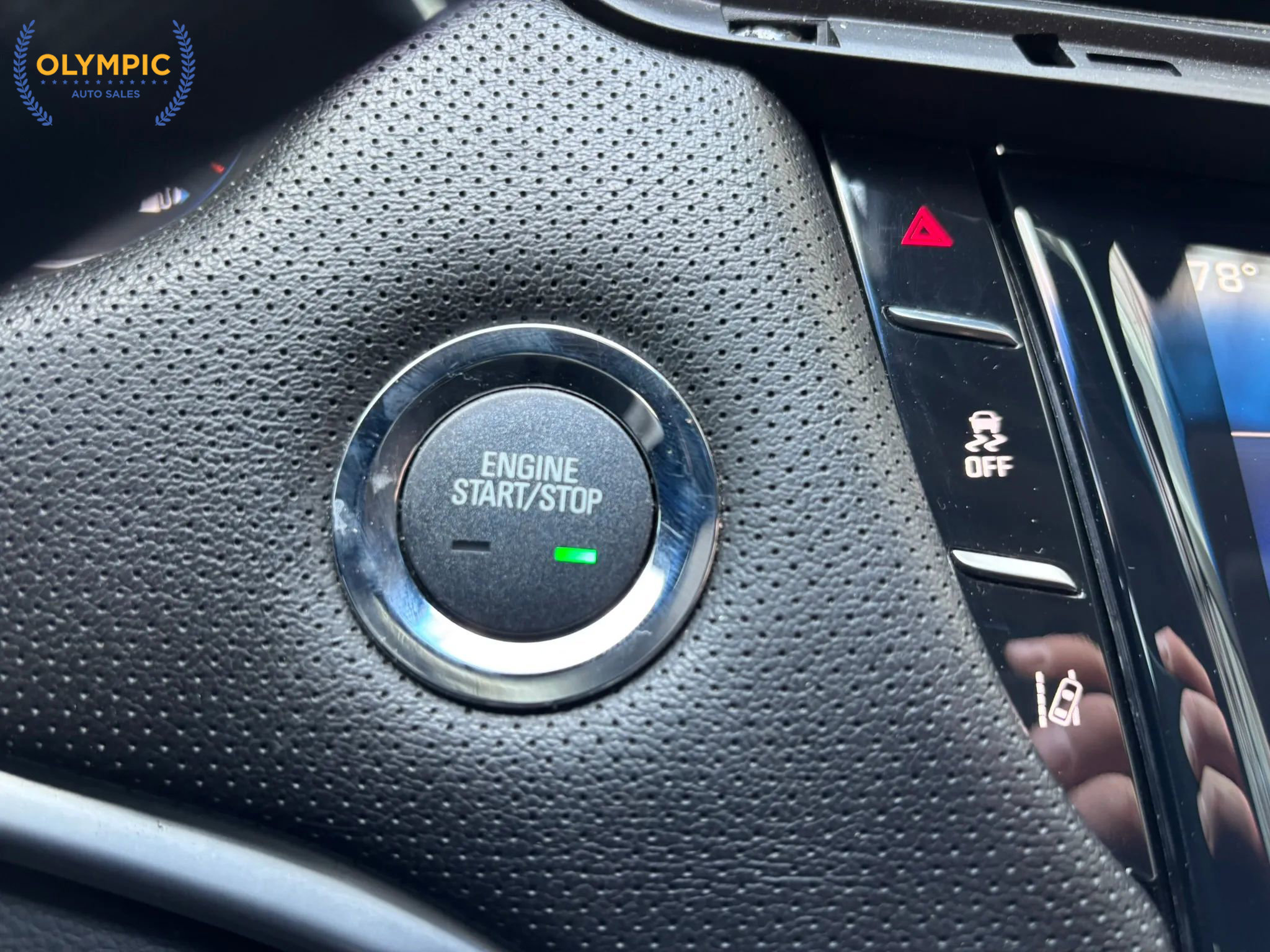 Used 2013 Cadillac XTS Premium image 31