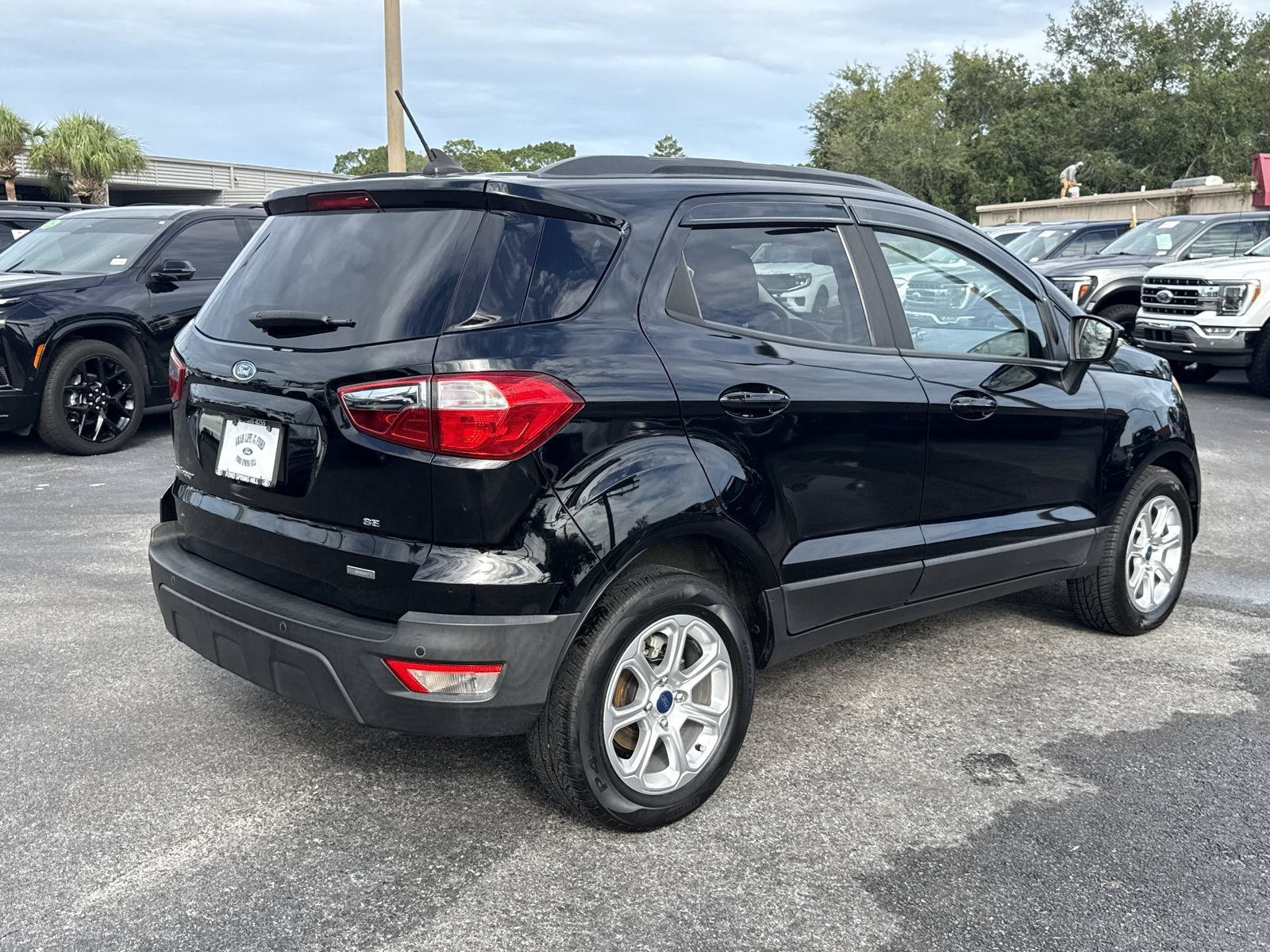 Used 2019 Ford EcoSport SE FWD image 5