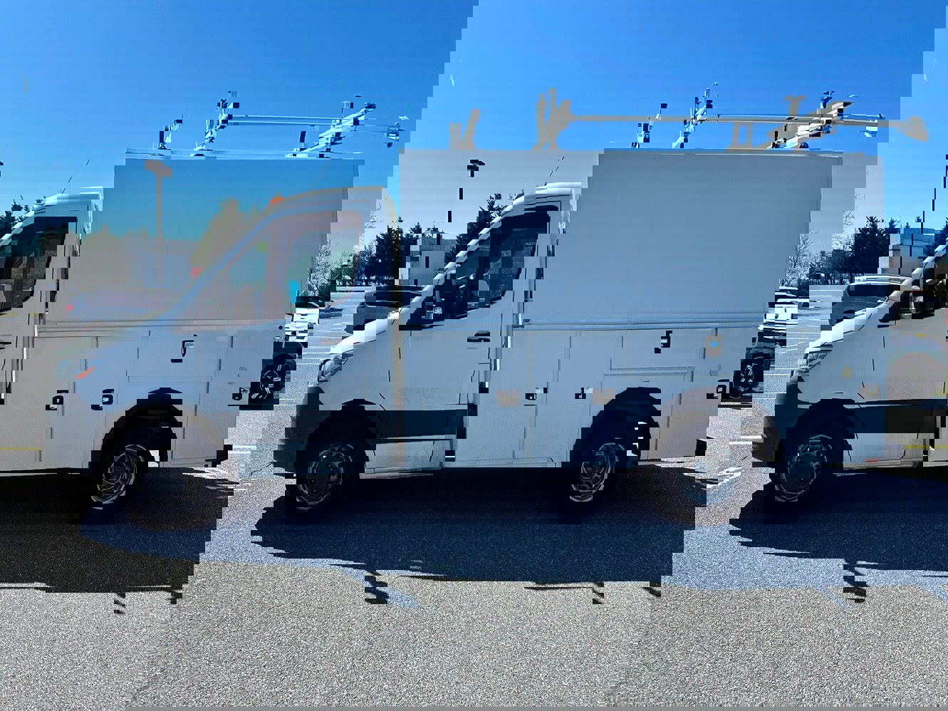 Used 2021 Mercedes-Benz Sprinter 4500 image 7