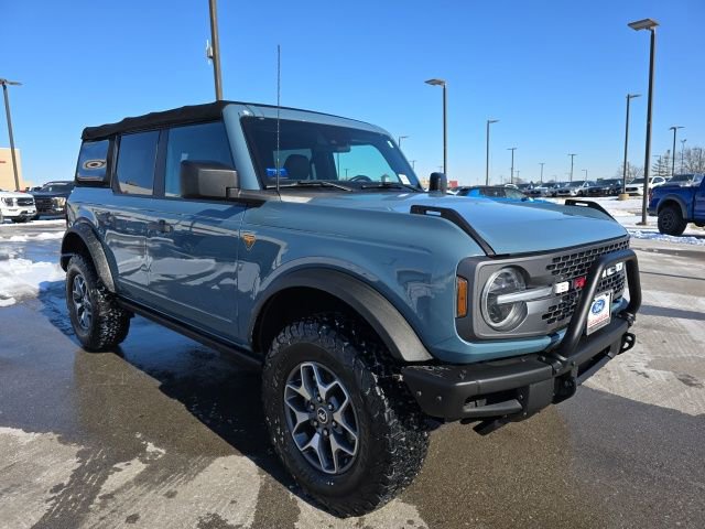 Used 2022 Ford Bronco Badlands image 7