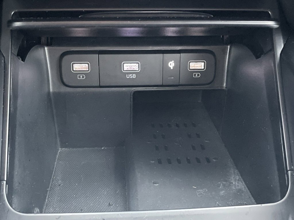 Certified 2023 Kia Sorento EX image 37