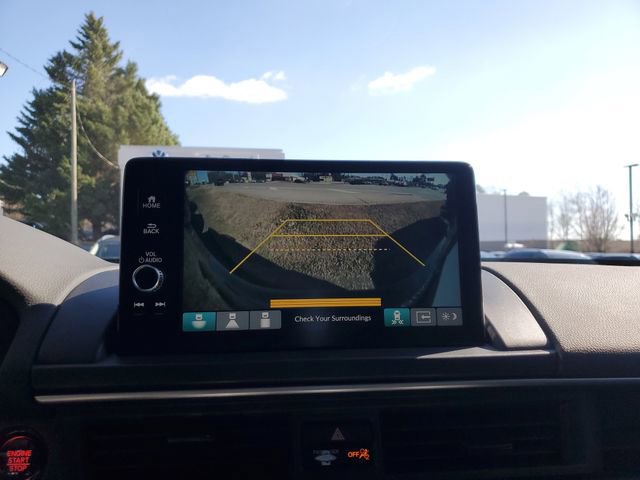 Used 2024 Honda Pilot Touring image 23