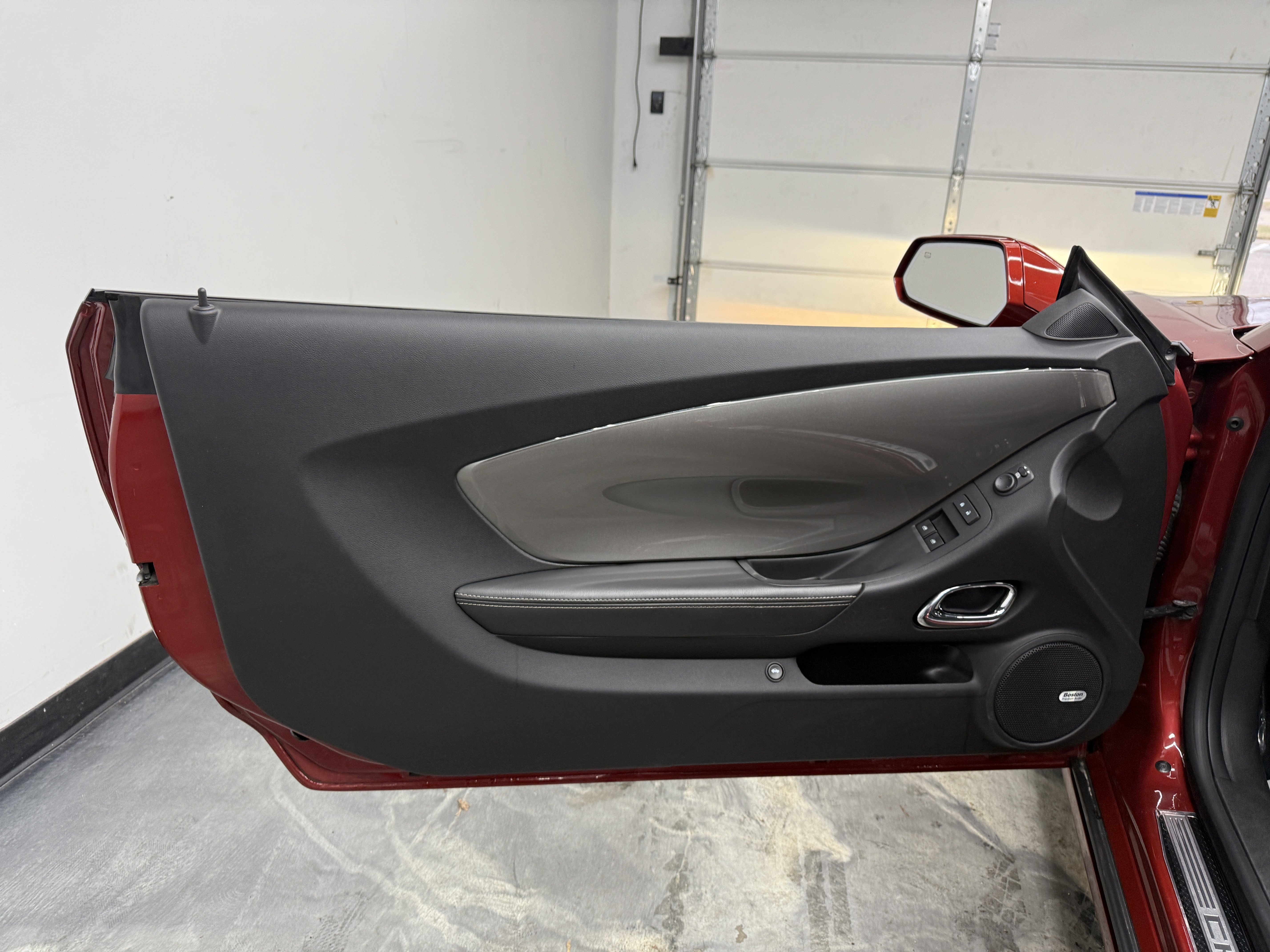 Used 2014 Chevrolet Camaro SS image 10