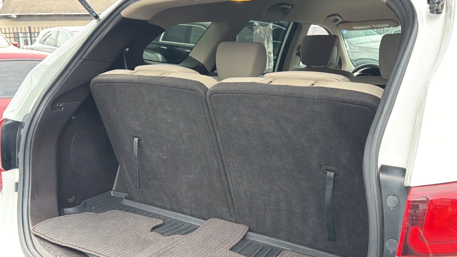 Used 2017 Hyundai Santa Fe SE image 45